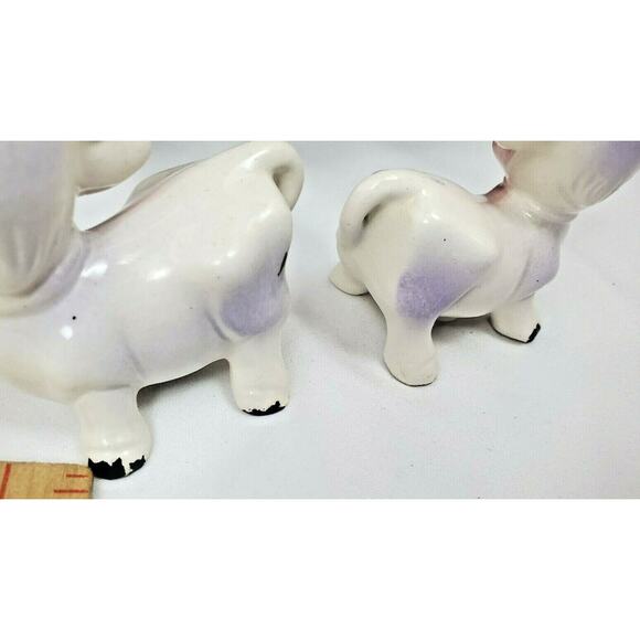 Vintage Andromorphic Cow Bull Salt and Pepper Shakers Ceramic Kitsch Figurines - Picture 7 of 8